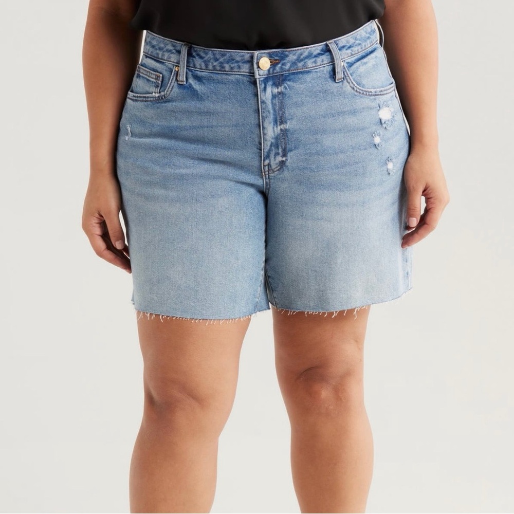 KUT‎ from the Kloth Hailey CutoffBermuda Denim Shorts. NWT. Size 18W